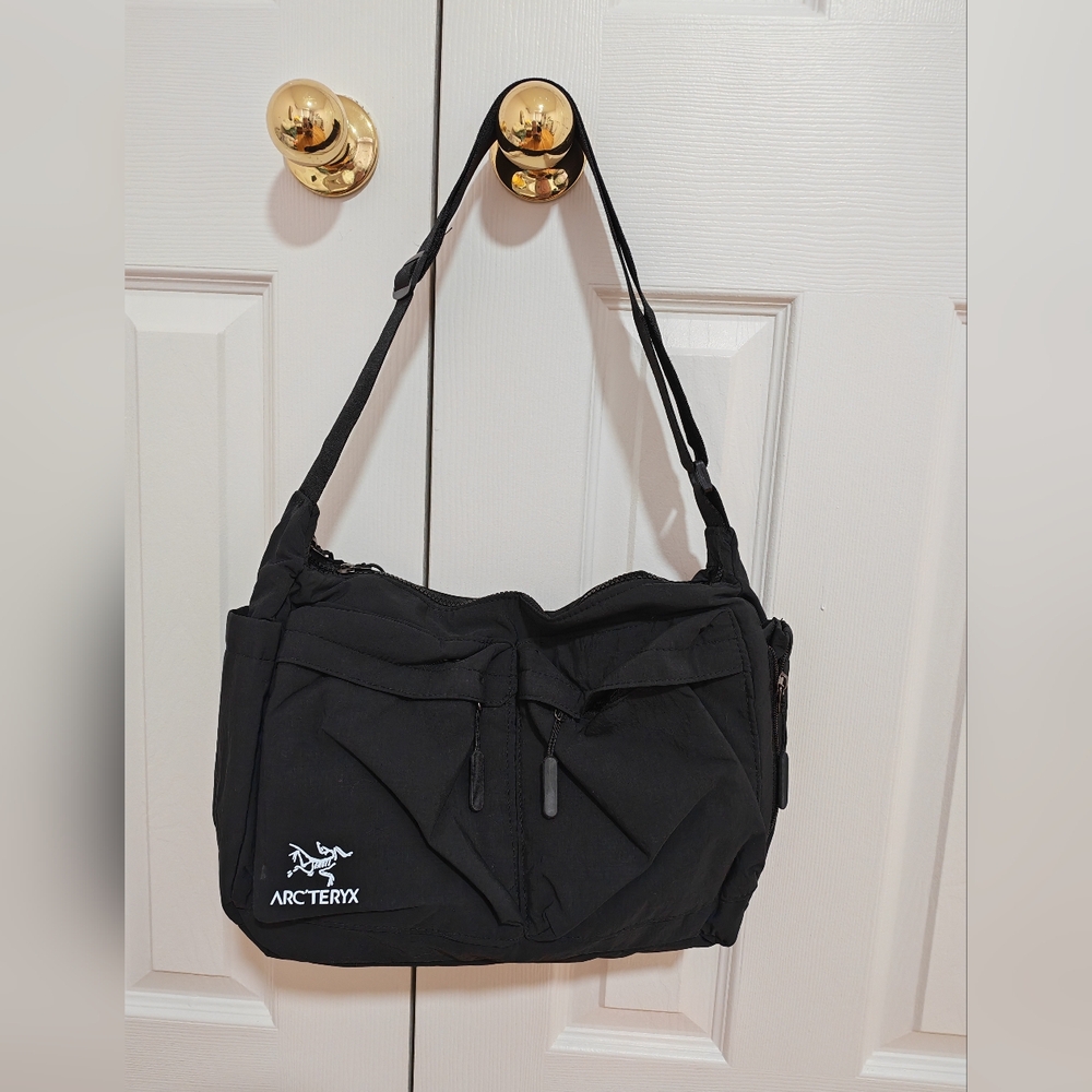 Arc'teryx Black Shoulder Bag